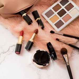 Buy Saudi Arabia KSA Email Consumer 114 000 Consumers who have bought makeup products in Malls in Riyadh, Buy Saudi Arabia KSA Email Consumer 114 000 Consumers who have bought makeup products in Malls in Riyadh